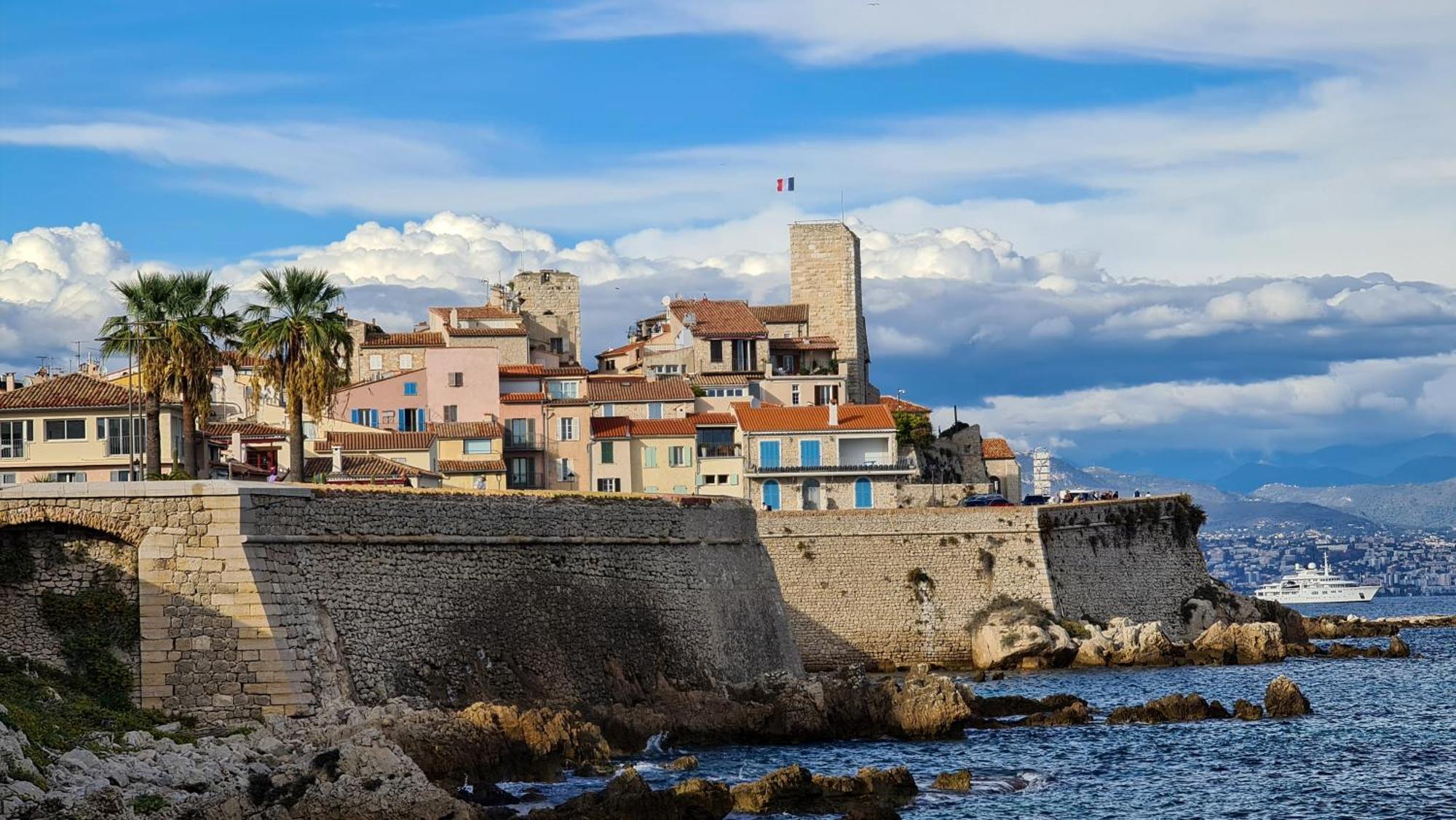 Casalionelantibes 70 Sqm Apartment With Garden And Parking Εξωτερικό φωτογραφία